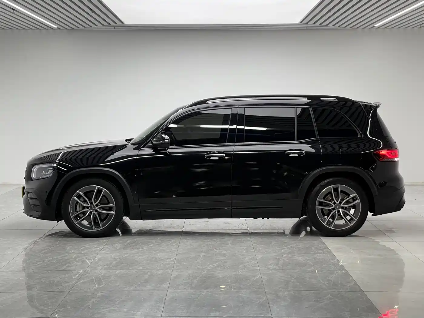 Mercedes-Benz GLB AMG 2021 AMG GLB 35 4MATIC фото 9