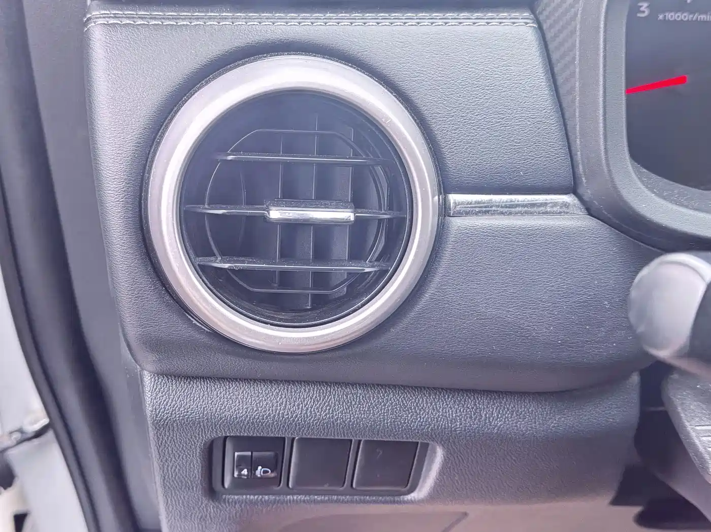 Mitsubishi ASX 2020 1.6L Manual Trend Edition фото 18