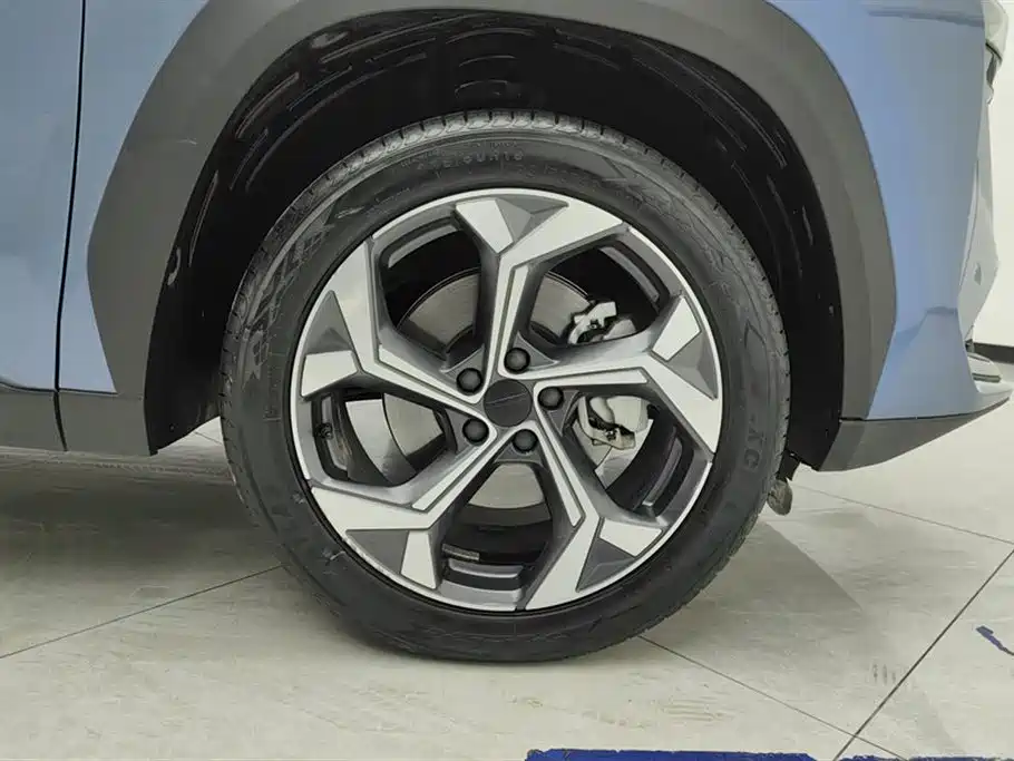 GEELY AUTOMOBILE BOYUE L