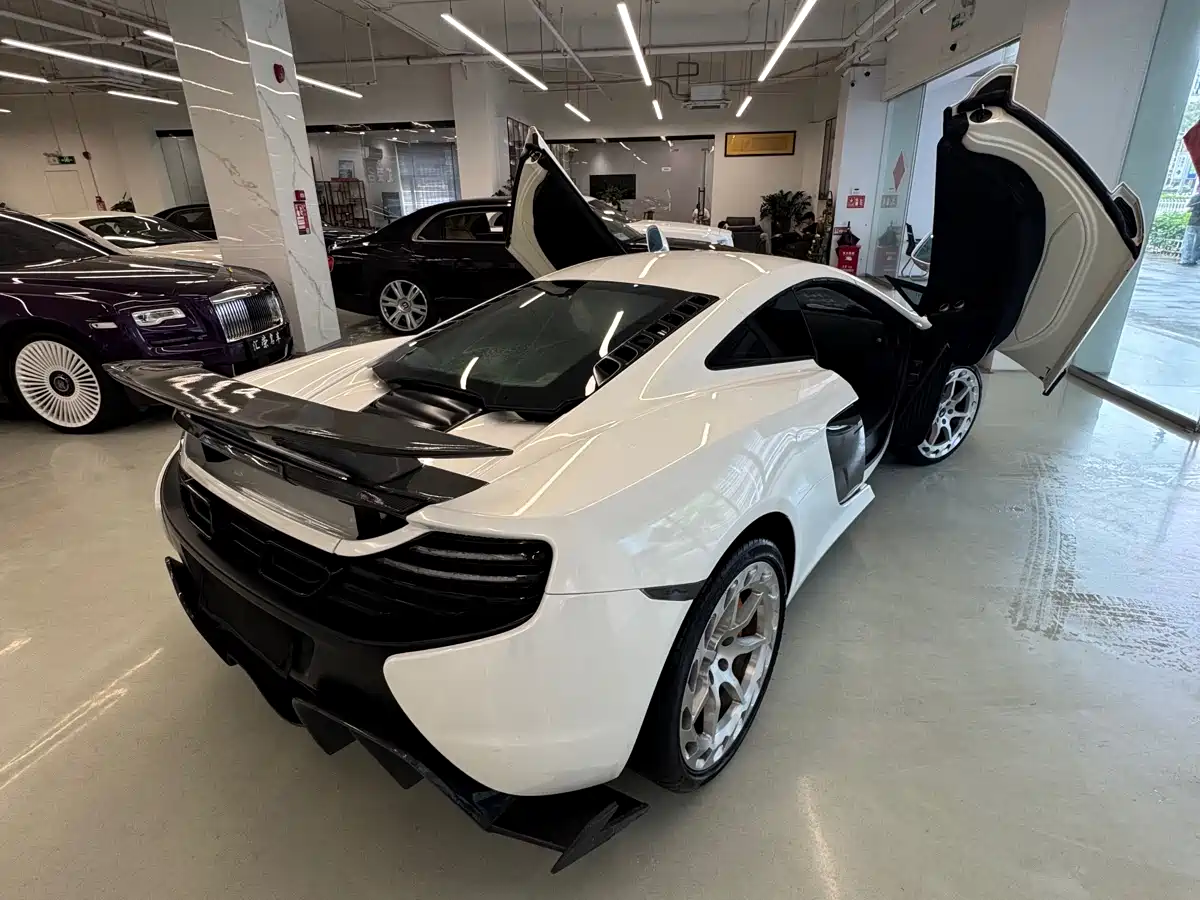 McLaren 650S 2014 3.8T Coupe фото 7