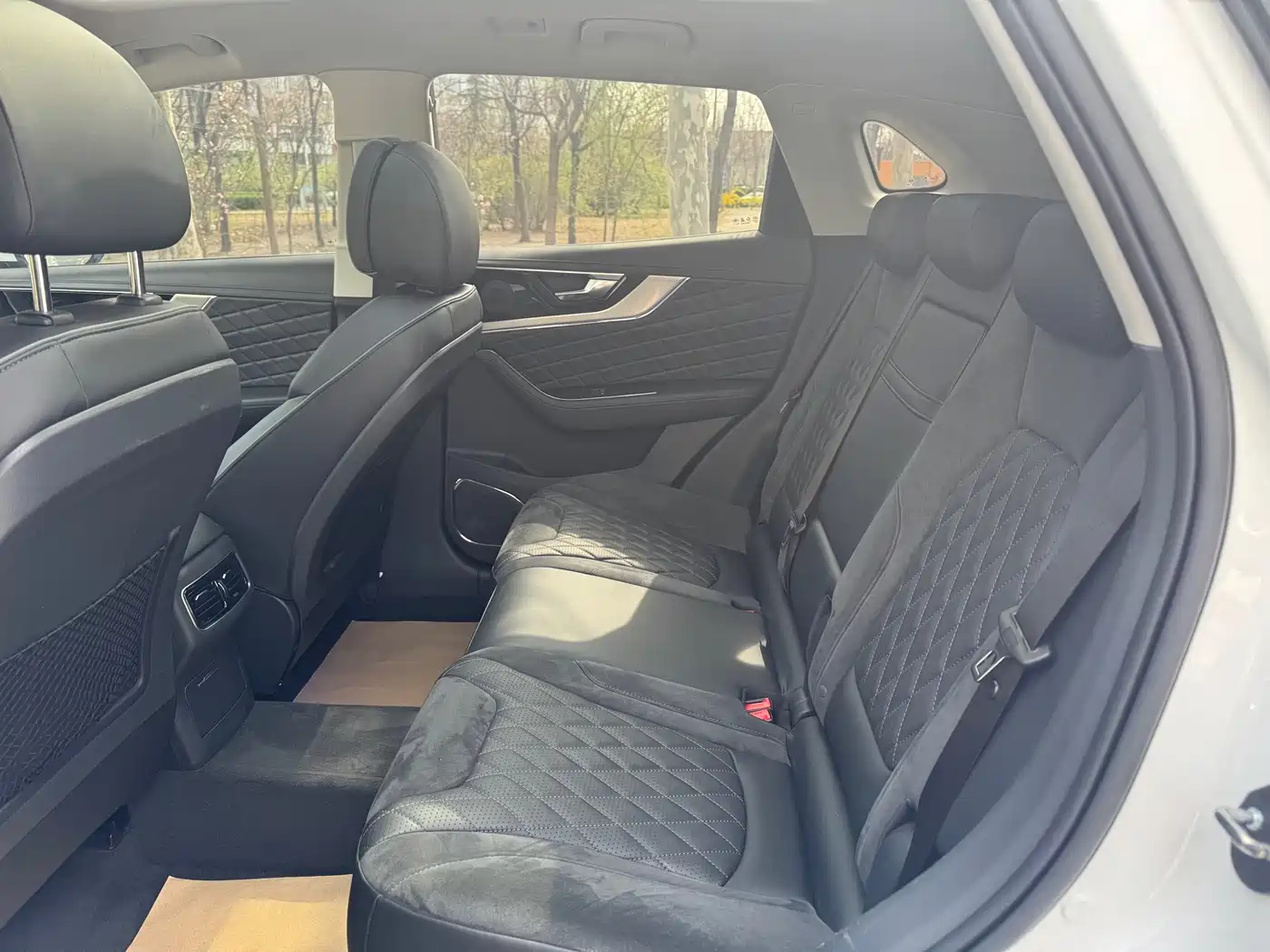 Hongqi HS5 2019 2.0T Smart Connect Enjoy Edition фото 7