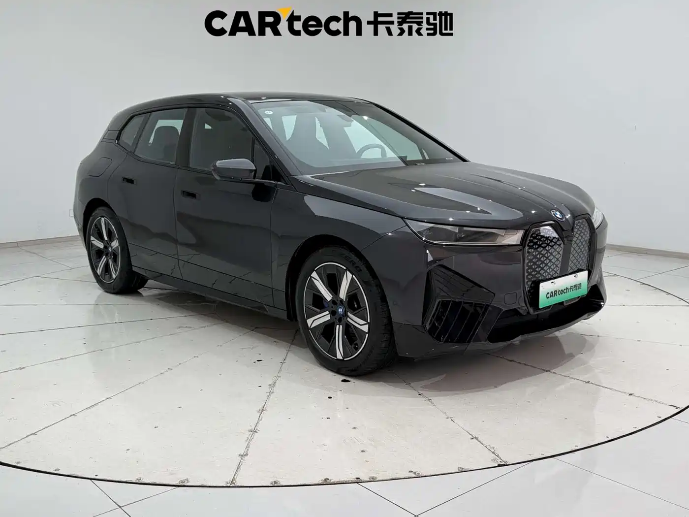 BMW iX 2022 xDrive40 фото 3