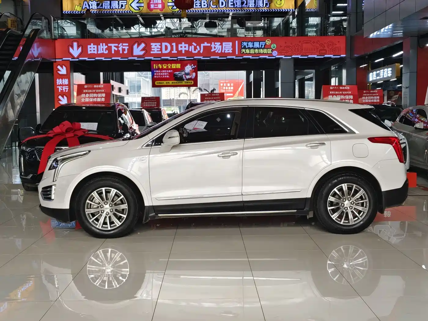 Cadillac XT5 2018 28T 4WD Luxury фото 3