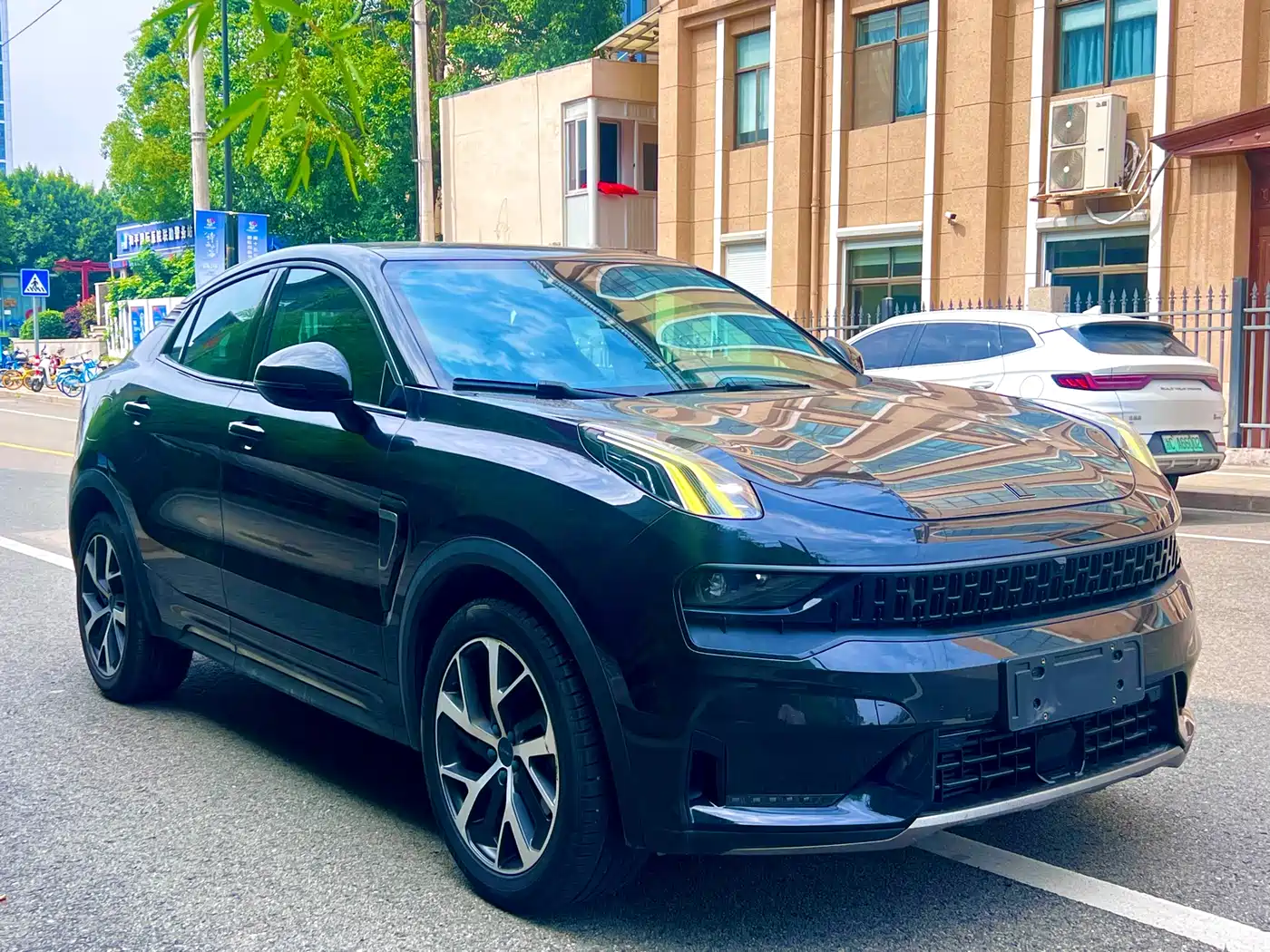Lynk & Co 05 2020 2.0TD 4WD Halo Edition фото 5