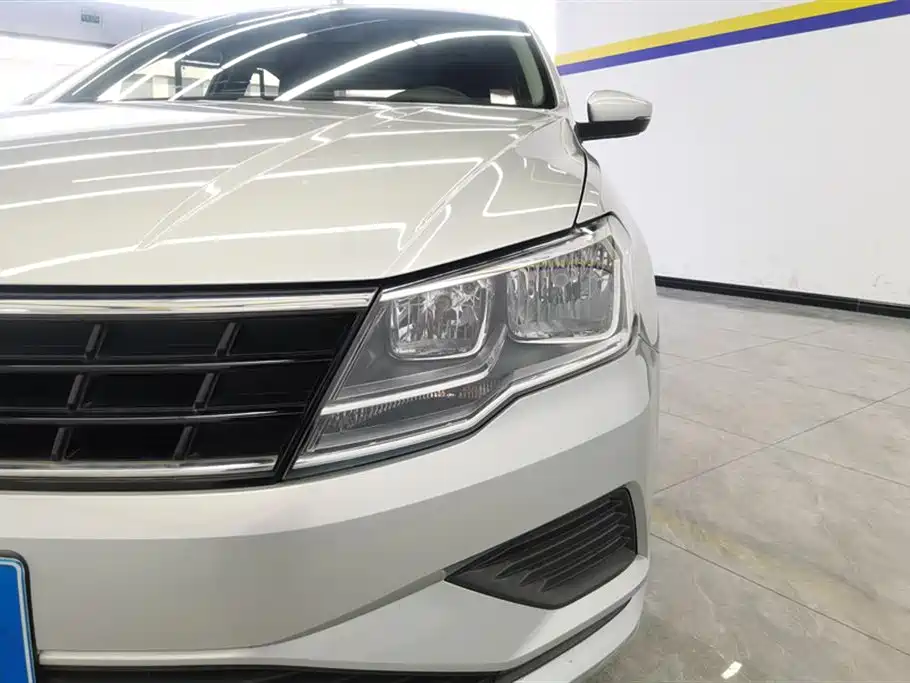 Volkswagen Jetta 2019 Dream Edition 1.5L Auto Fashion фото 5