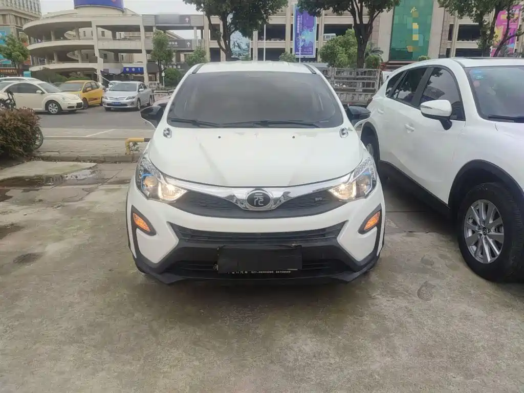 BYD Yuan 2016 1.5L Automatic Luxury фото 3