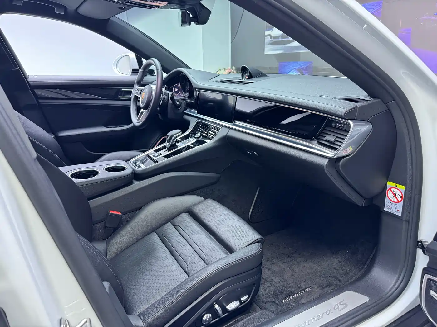 Porsche Panamera 2017 Panamera 3.0T фото 10