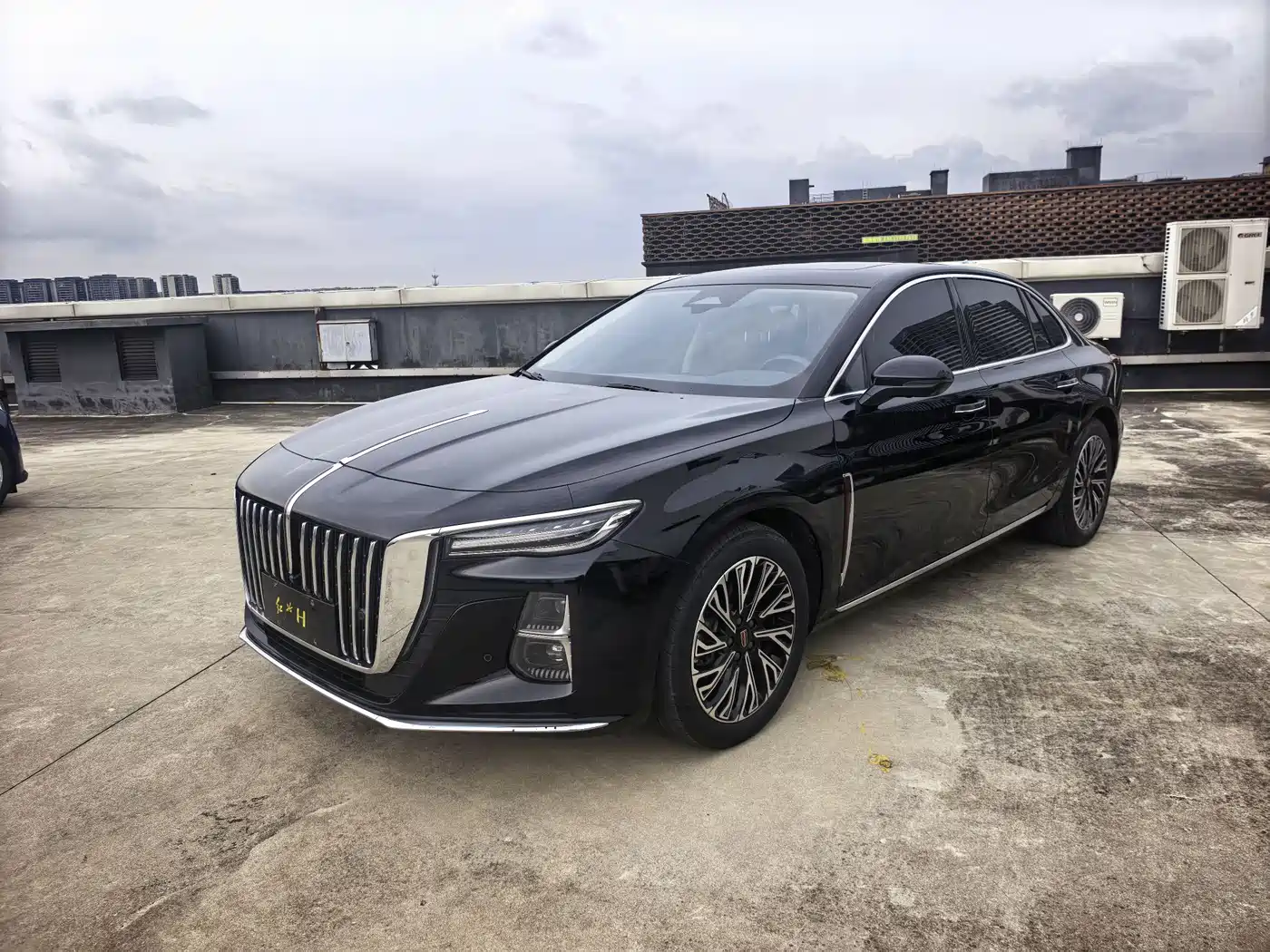 Hongqi H5 2023 2.0T Auto Smart Connect Flagship