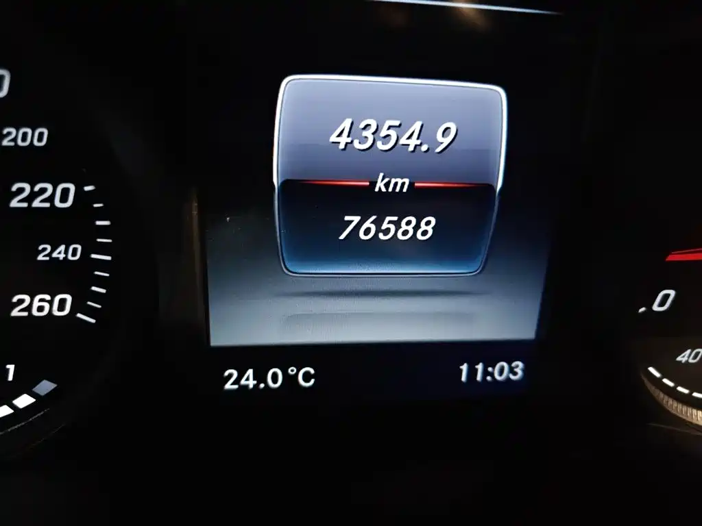 Mercedes-Benz GLC 2016 GLC 260 4MATIC Luxury фото 5