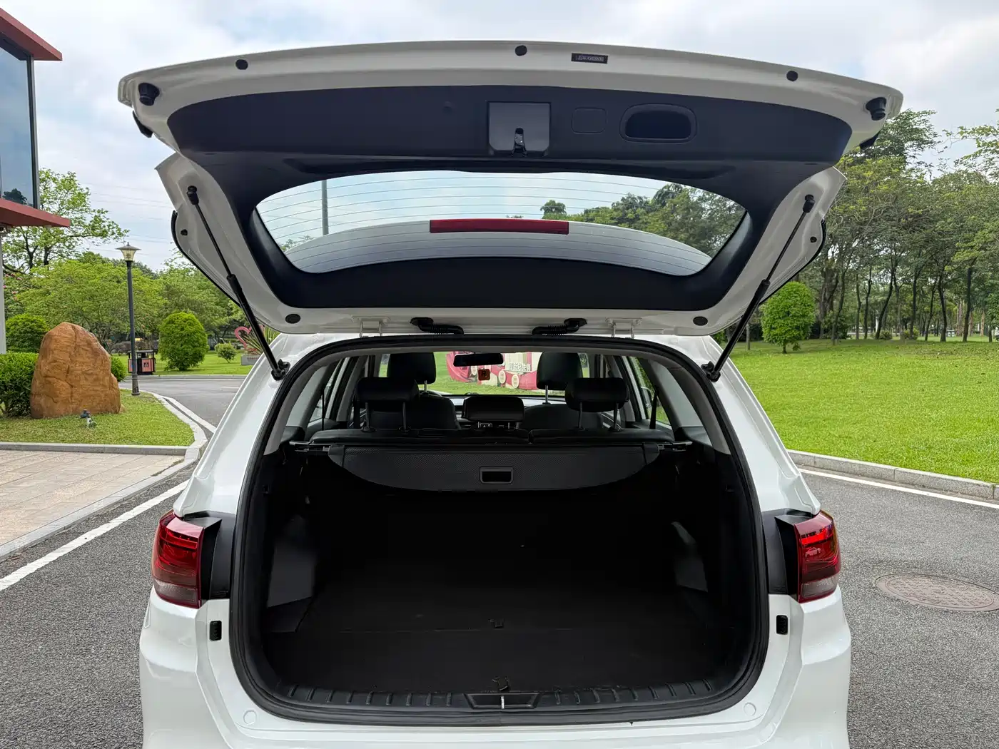 Kia KX7 2018 2017 2.0L Automatic 2WD GL 5-Seater