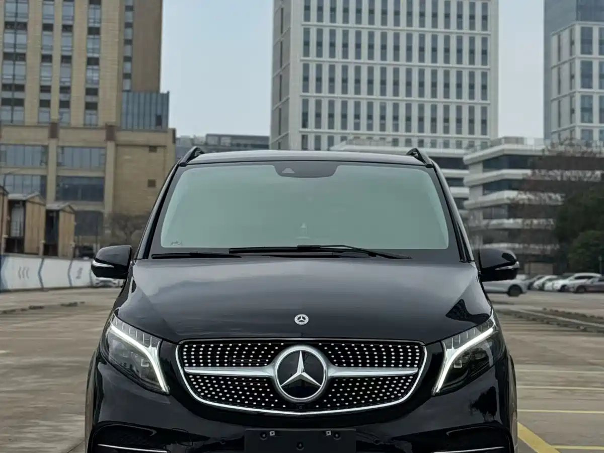 Mercedes-Benz V-Class 2022 V 260 L Long Wheelbase Prestige Edition