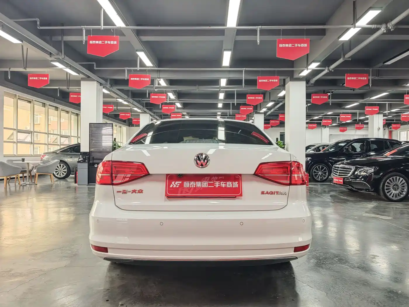 Volkswagen Sagitar 2018 1.6L Automatic Comfort фото 14