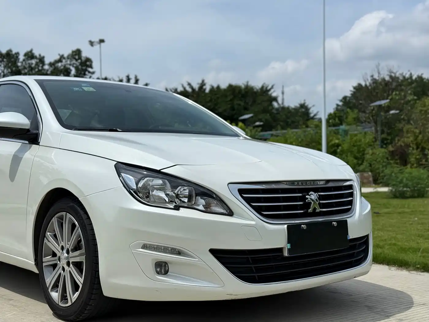 Peugeot 408 2018 Facelift 1.8L Automatic Luxury фото 8