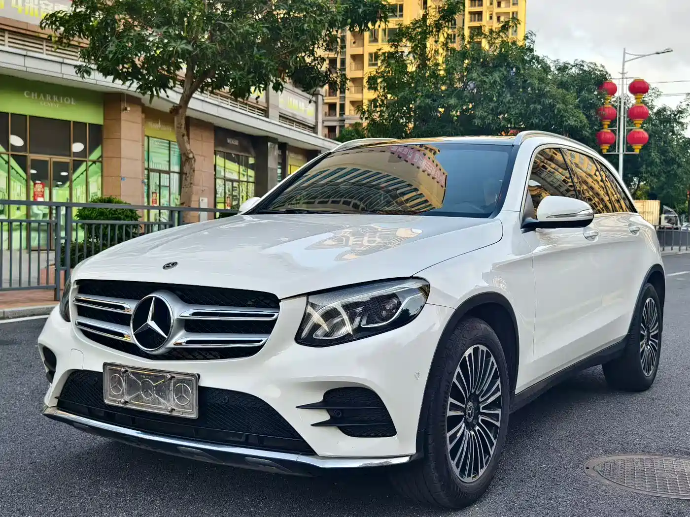 Mercedes-Benz GLC 2018 Facelift GLC 260 4MATIC Dynamic фото 10