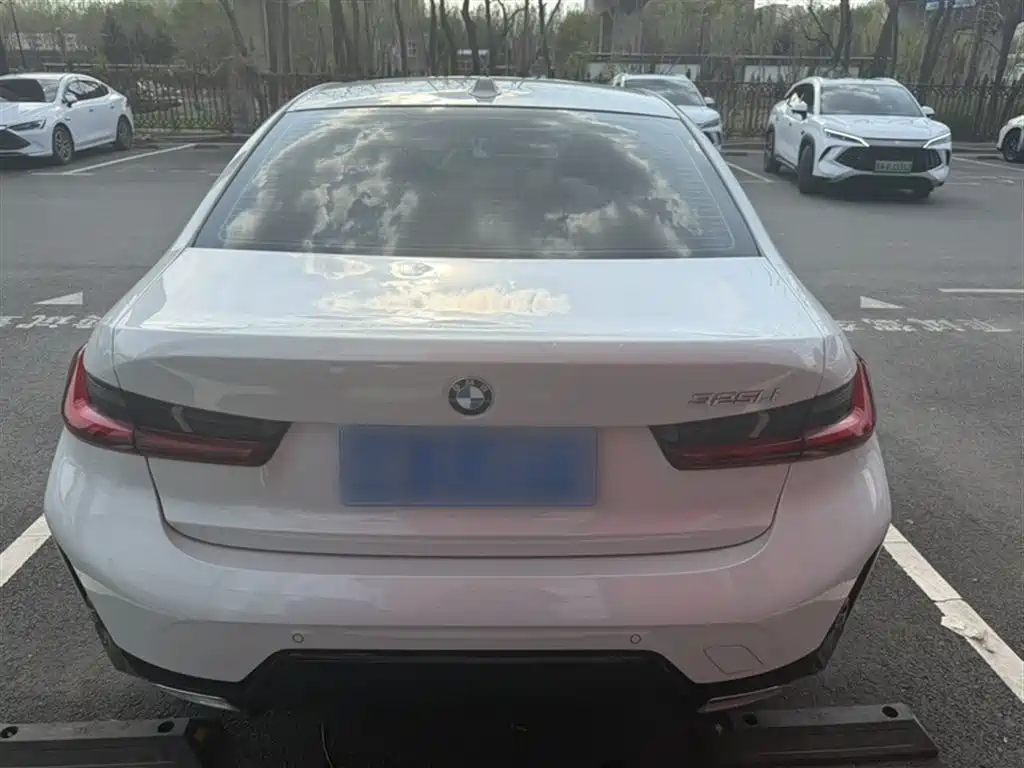 BMW 3 Series 2025 325Li M Sport Package фото 7