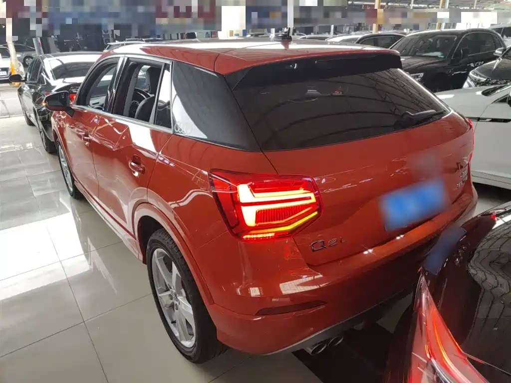 Audi Q2L 2020 35 TFSI Fashion Elegance Model фото 5