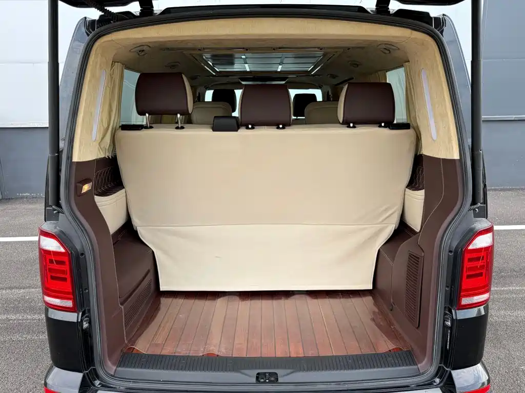 Volkswagen Caravelle 2019 2019 2.0TSI 4WD Luxury 7-seater