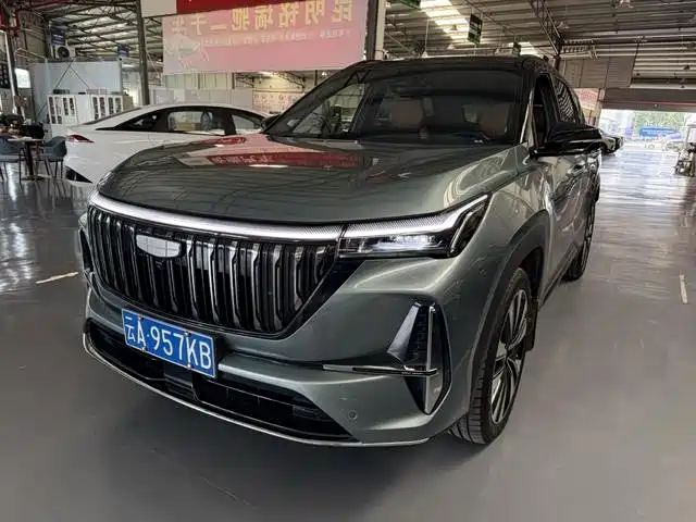 Фото 1 - Geely Boyue L