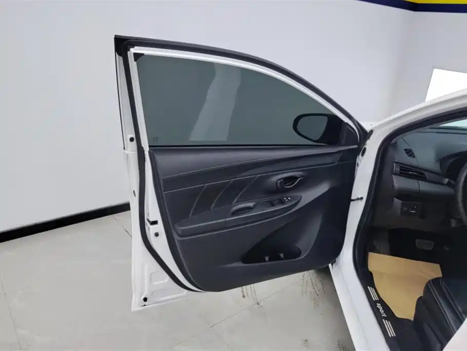 Toyota Vios 2022 1.5L 20th Anniversary Edition фото 7