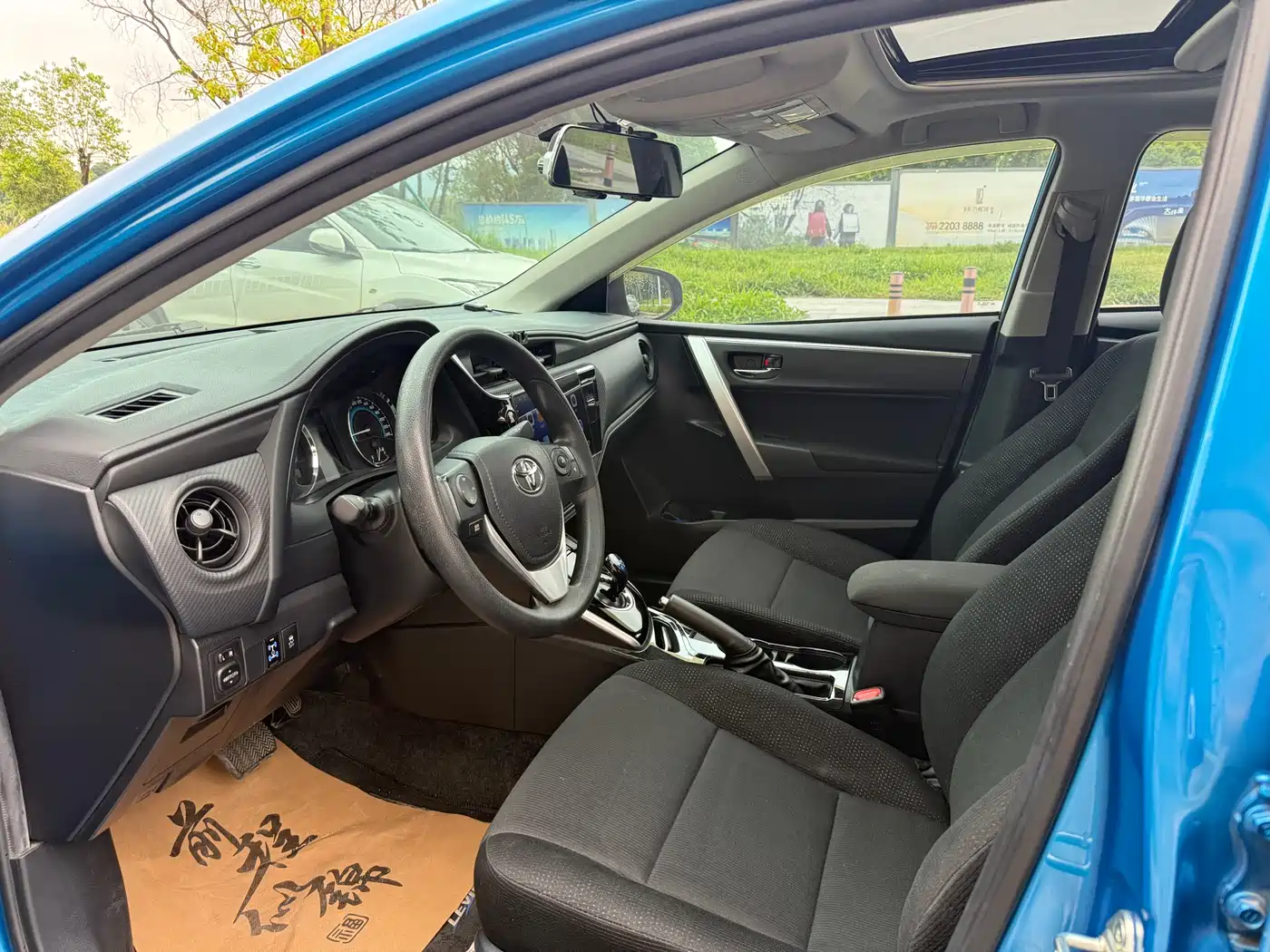 Toyota Levin 2017 Facelift Hybrid 1.8H GS E-CVT Elite Sunroof Edition China V фото 8