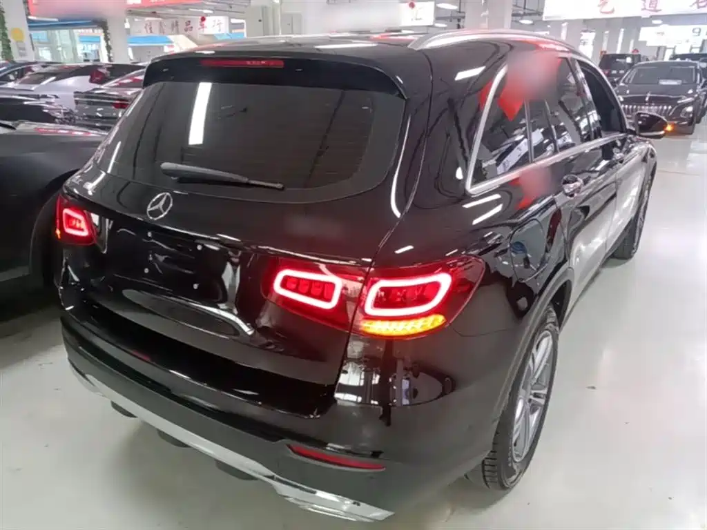 Mercedes-Benz GLC 2021 GLC 260 L 4MATIC Sporty фото 7