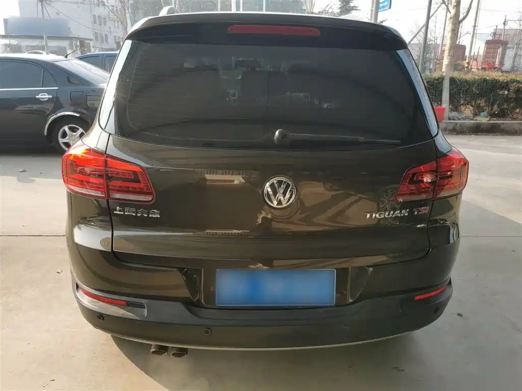 Volkswagen Tiguan 2013 1.8TSI Automatic 2WD Luxury Model фото 6