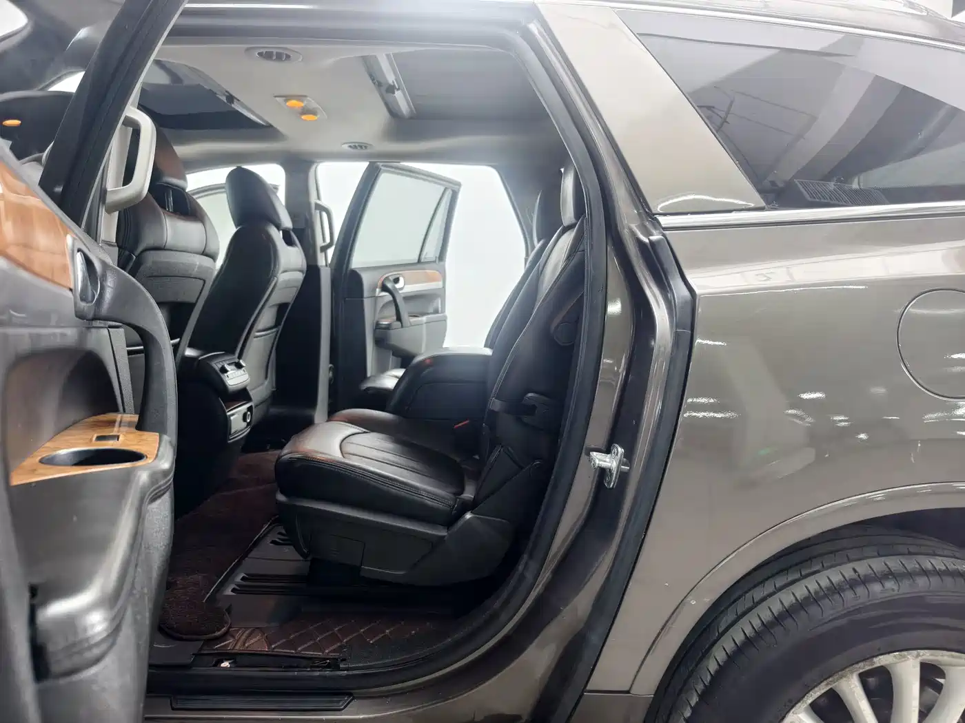 Buick Enclave 2011 2010 3.6L Elite Edition