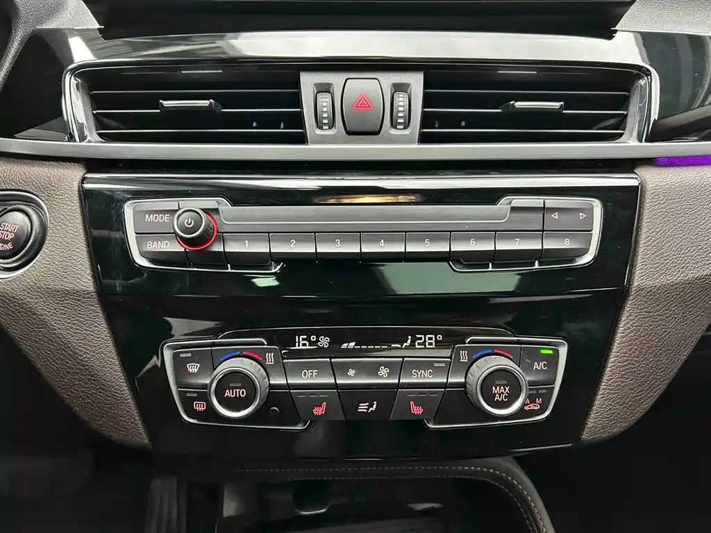 BMW X1 2022 sDrive20Li Premium фото 5