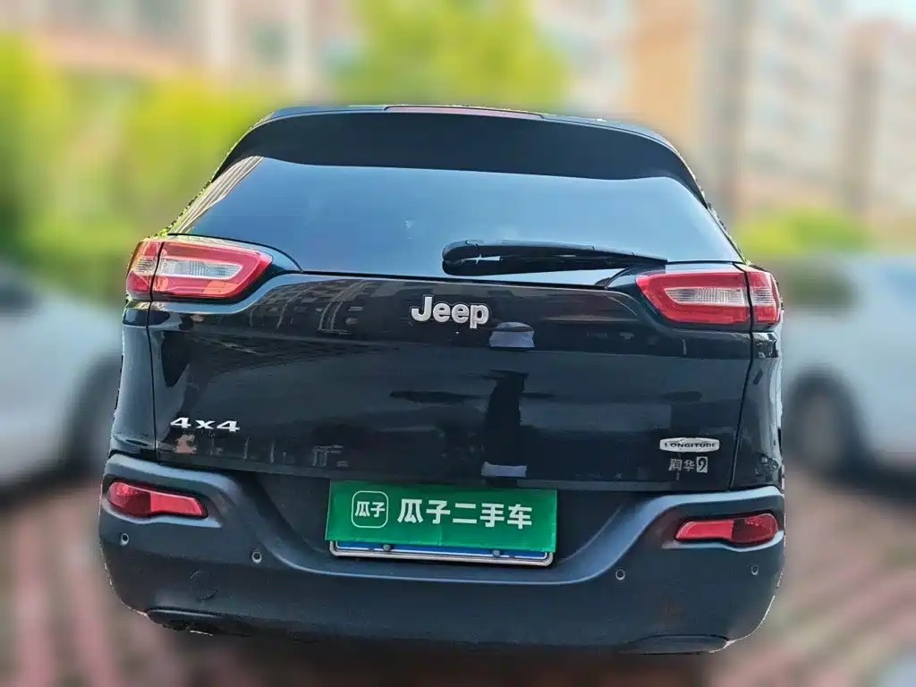 Jeep Cherokee (Import) 2015 2014 2.4L Luxury