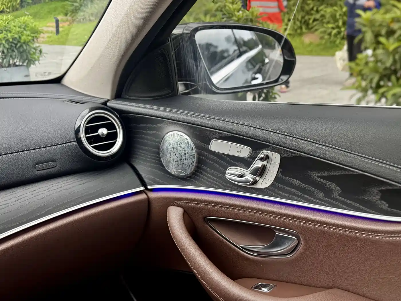 Mercedes-Benz E-Class 2020 Facelift E 300 L Sport Exclusive фото 6