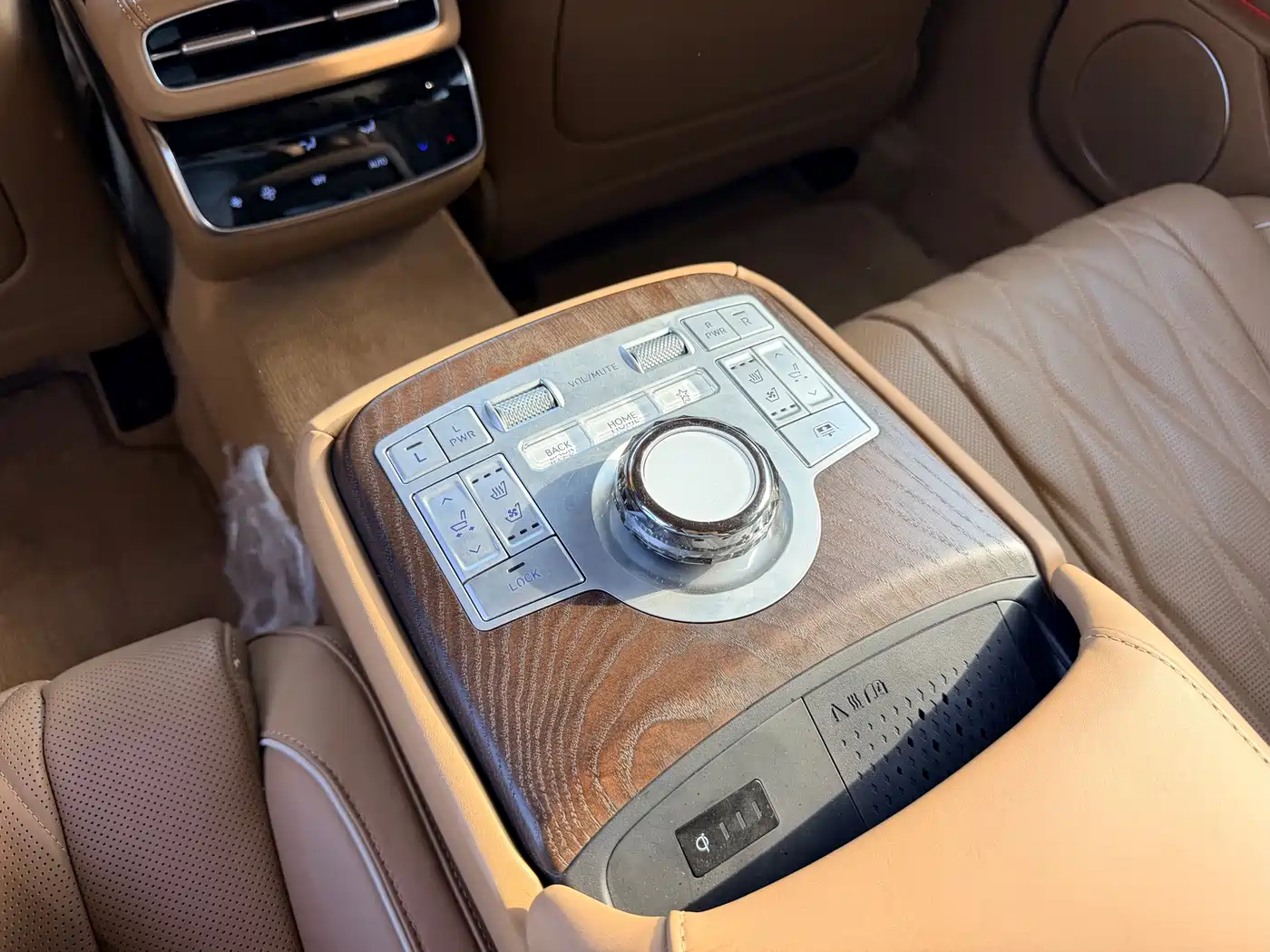 Genesis G80 2025 2024 2.5T 4WD Flagship Edition