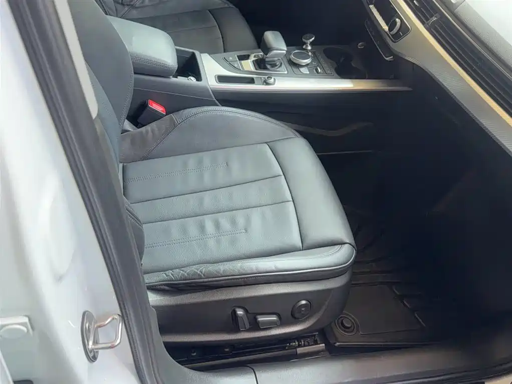 Audi A4L 2017 Plus 40 TFSI Fashion фото 16