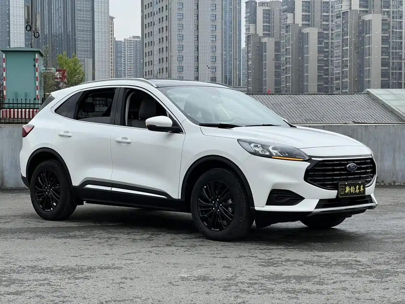 Ford Escape 2023 2024 Model EcoBoost 245 2WD Premium Edition