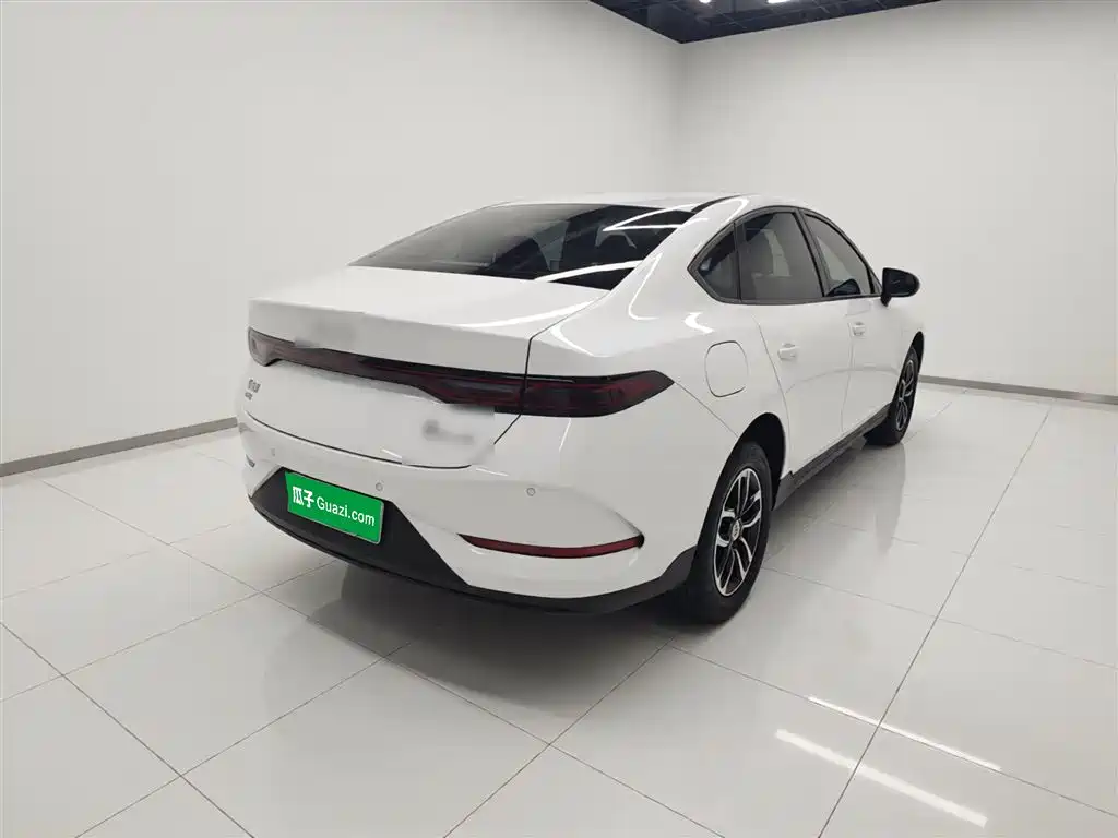 BYD Qin PLUS 2026 DM-i Smart Edition 128KM Progressive фото 7