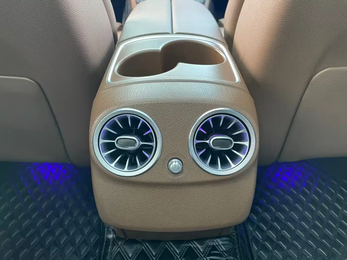 Mercedes-Benz E-Class 2020 Facelift E 260 L Sport фото 19