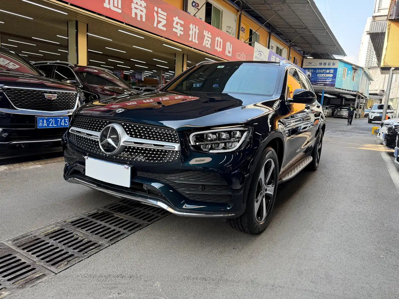 MERCEDES-BENZ GLC