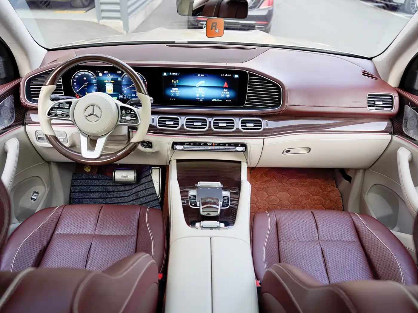 Mercedes-Benz Maybach GLS 2021 GLS 480 4MATIC фото 16