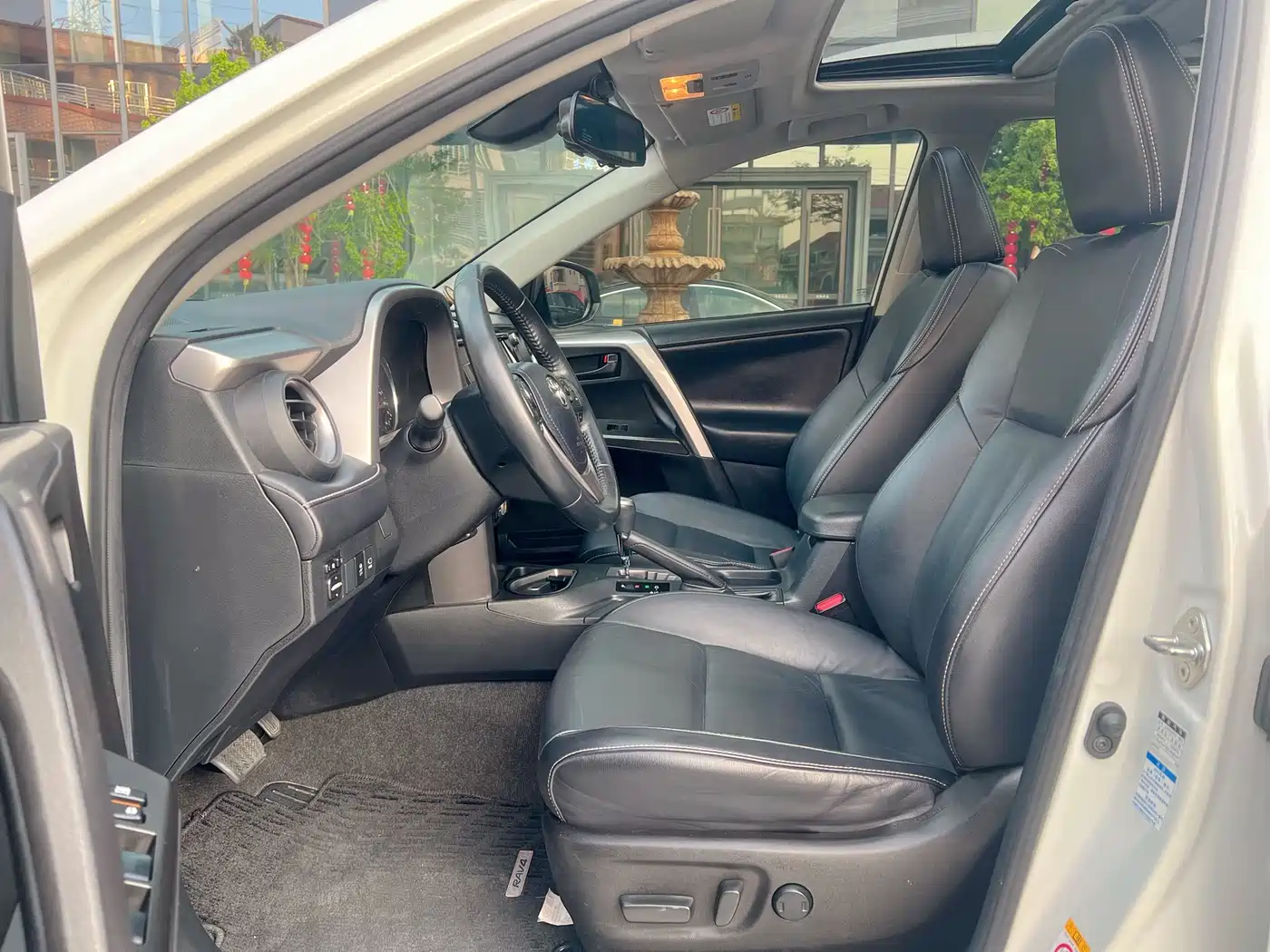Toyota RAV4 Rongfang 2018 2.5L Automatic 4WD Elite i Edition фото 8