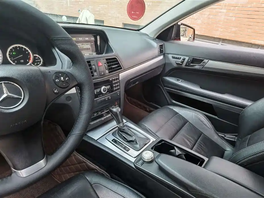Mercedes-Benz E-Class (Import) 2010 E 260 CGI Coupe фото 8