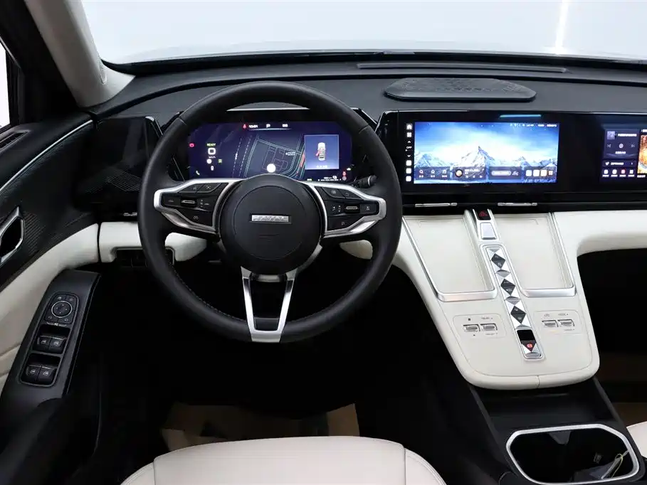 Haval Xiaolong MAX 2023 1.5L Hi4 105 4WD Pilot Edition фото 27