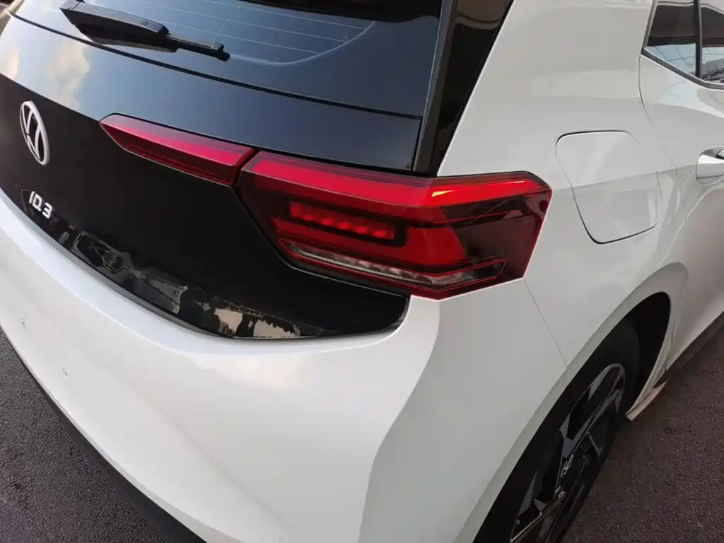 Volkswagen ID.3 2025 2024 Outstanding Edition