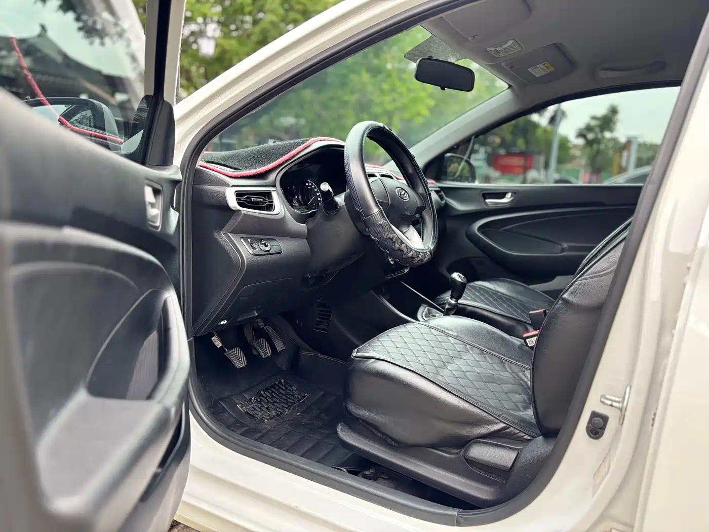 Hyundai Verna 2017 1.4L Manual Color Edition (China V) фото 21