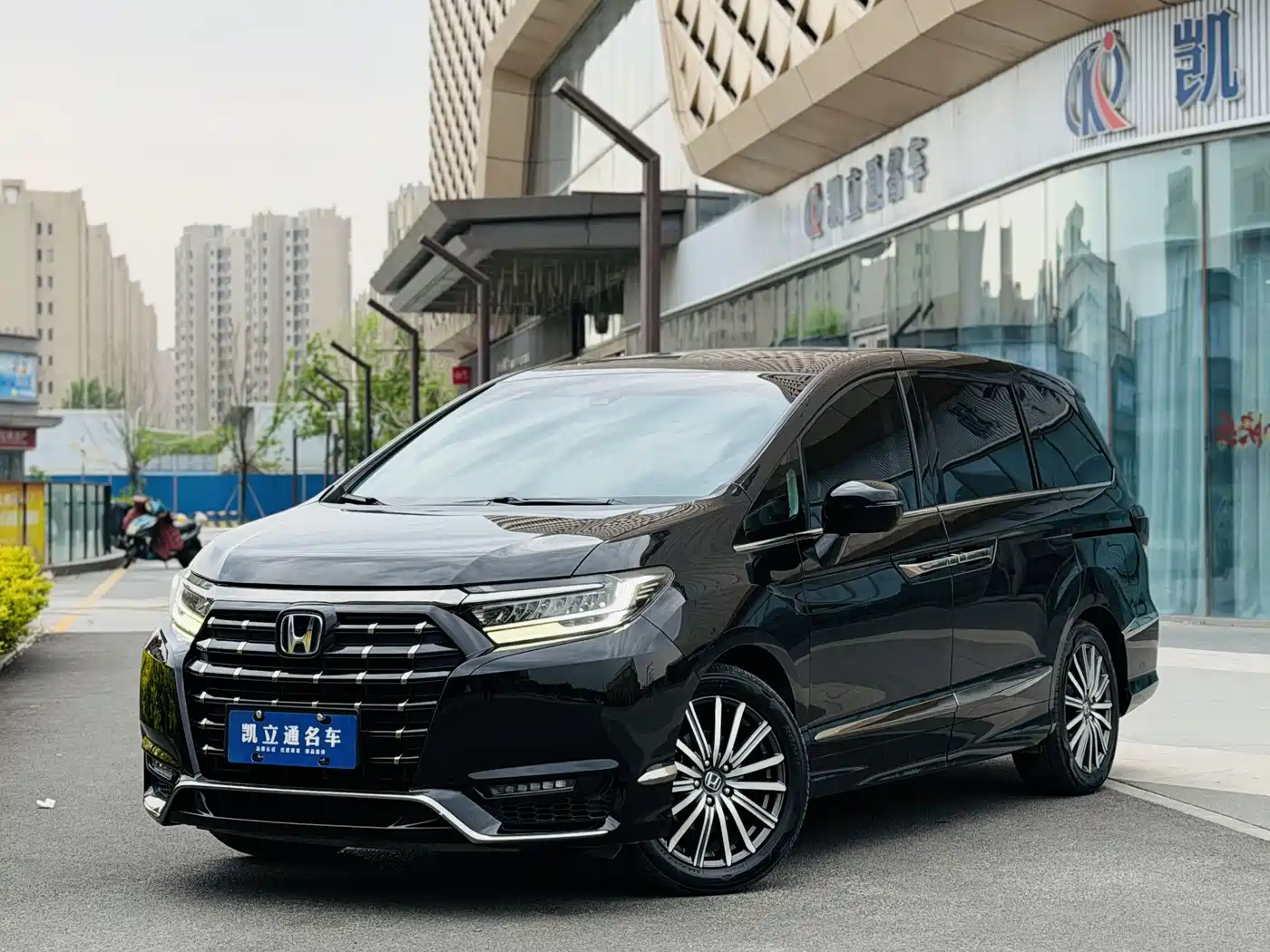 Honda Elysion 2022 2.0L e:HEV Luxury First Edition