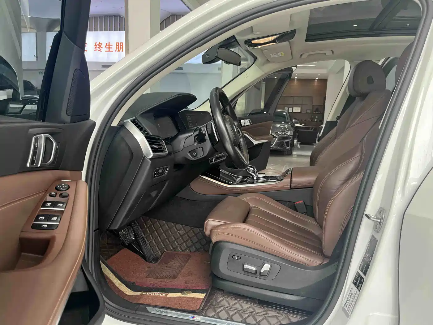BMW X5 (Import) 2019 xDrive40i M Sport Package фото 9