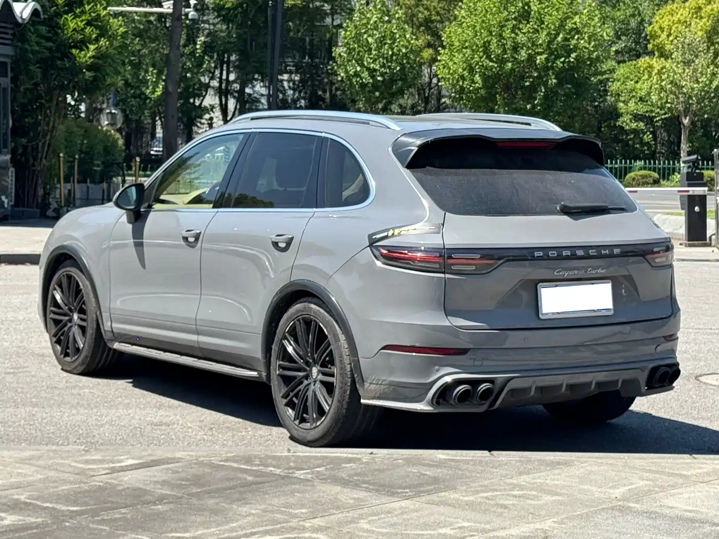 Porsche Cayenne 2011 Cayenne S 4.8L фото 6