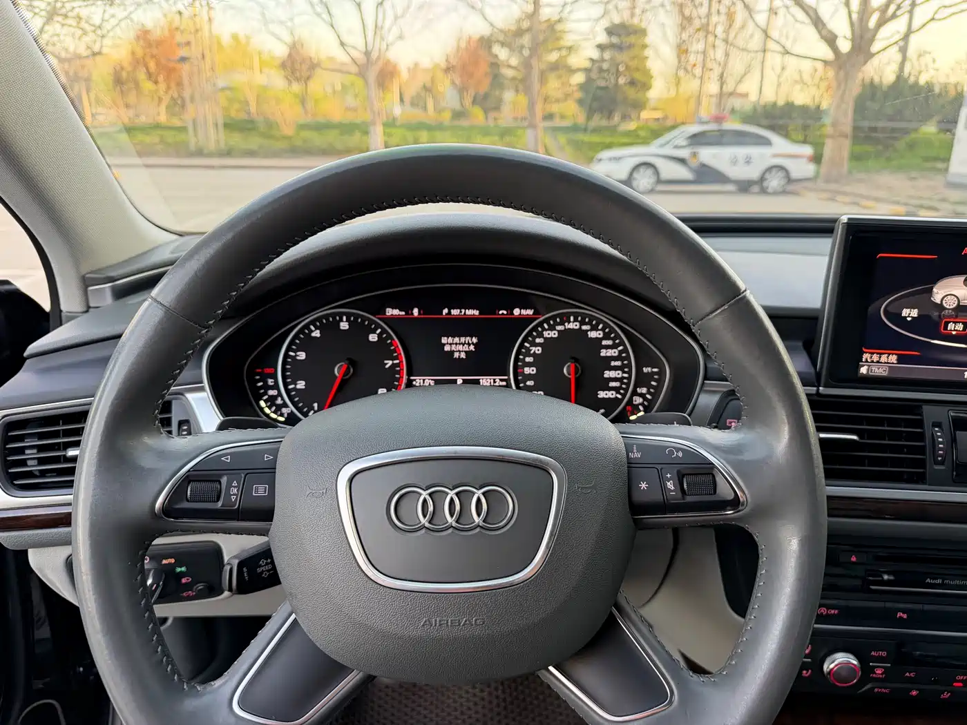 Audi A6L 2014 35 FSI Comfort фото 18