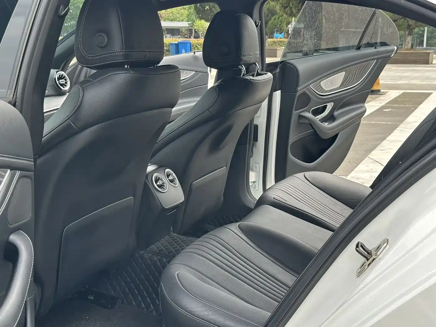 Mercedes-Benz CLS 2022 CLS 300 Luxury фото 5