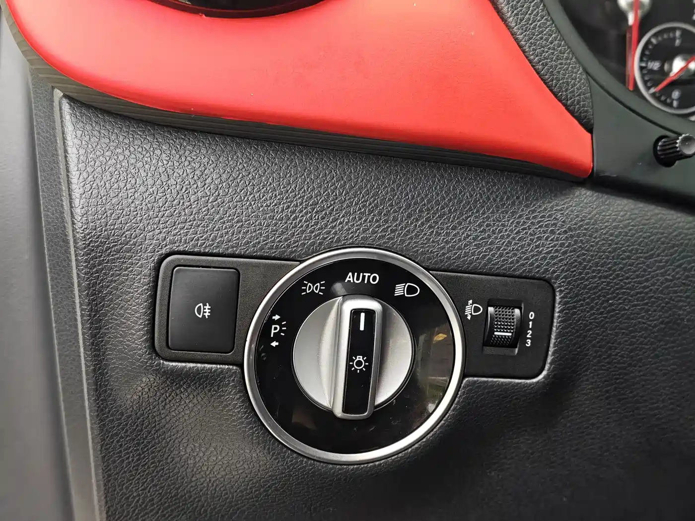 Mercedes-Benz B-Class 2016 B 180 фото 28
