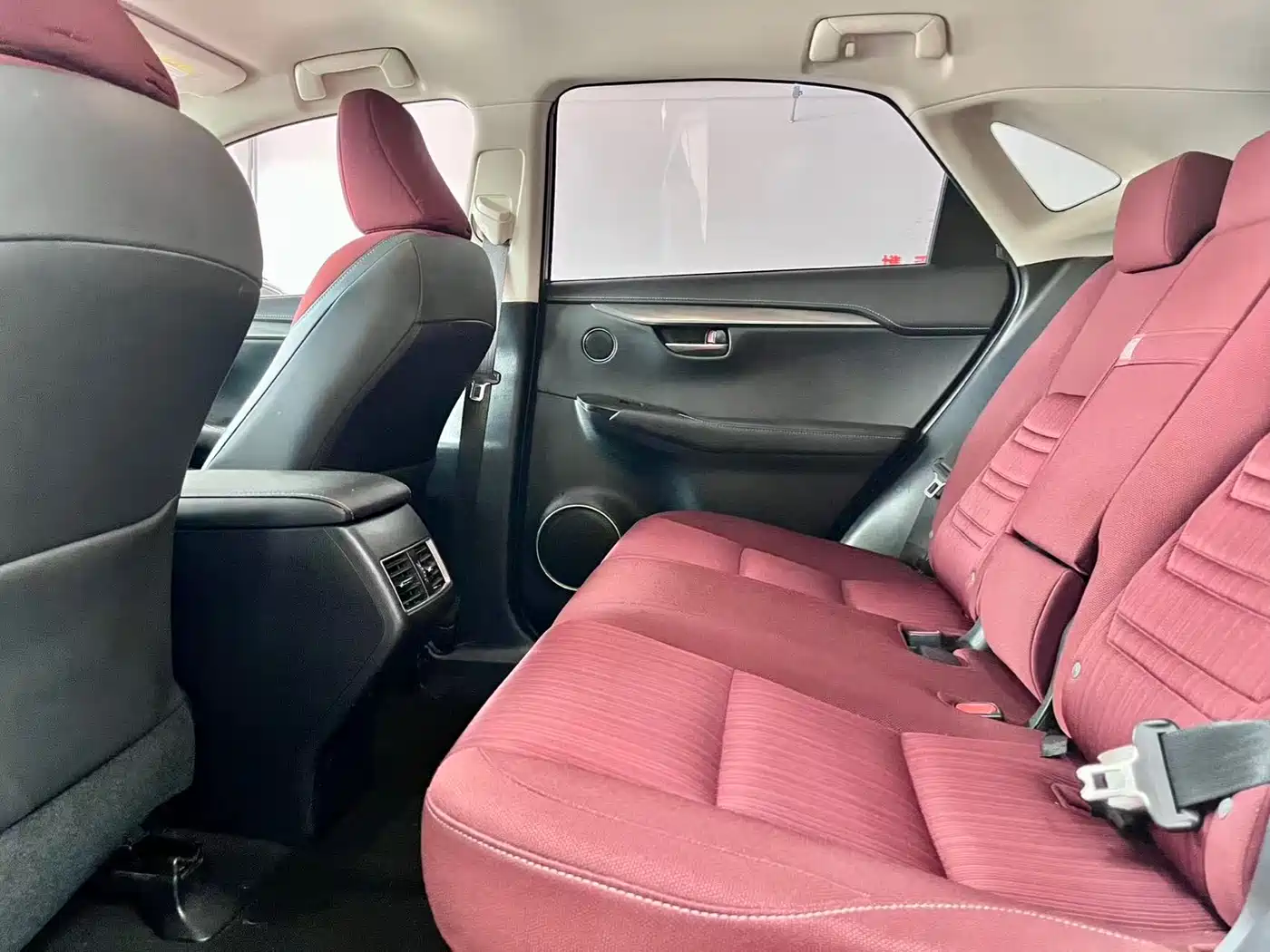 Lexus NX 2017 200 Midnight Special Limited Edition фото 16