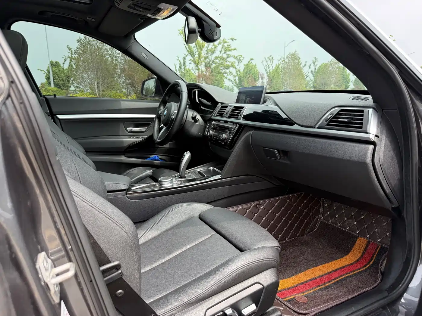 BMW 3 Series GT 2020 320i M Sport Package фото 20
